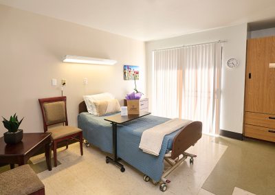 A patients room at Arbor Rehab